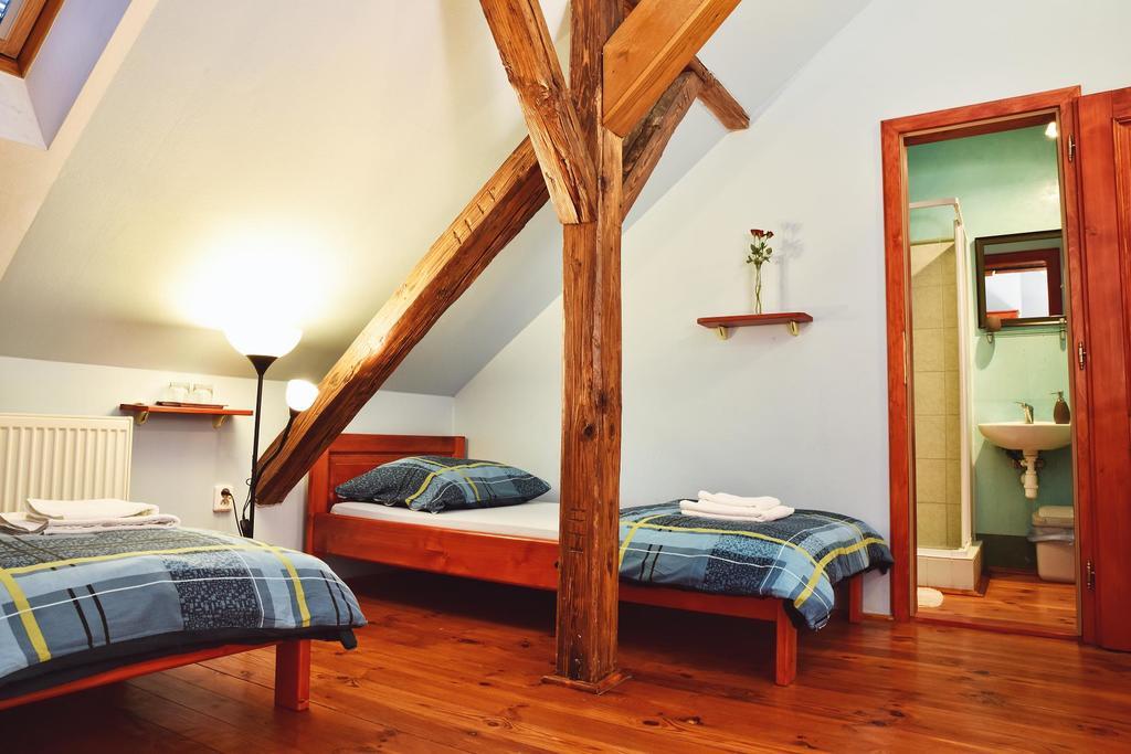 Barock Restaurant & Pension Topoľčany المظهر الخارجي الصورة